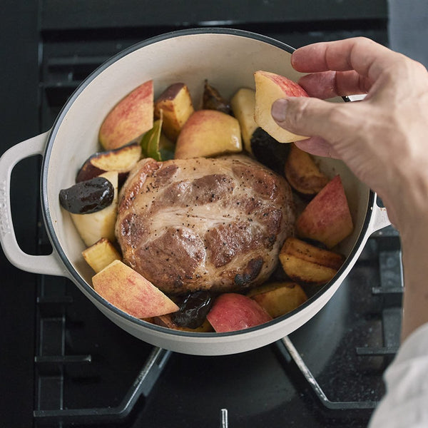 Vermicular 18cm OP2 日本琺瑯鑄鐵鍋 / 小V鍋（適合 2 - 3 人份料理）洋甘菊黃【B 級商品，無保固】★ - restyle2050